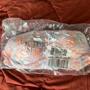 Push-up Bralette Victorias Secret NWT